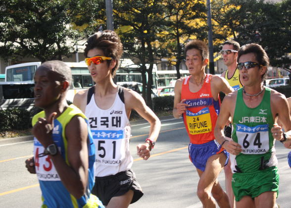 師走をかける福岡国際マラソン